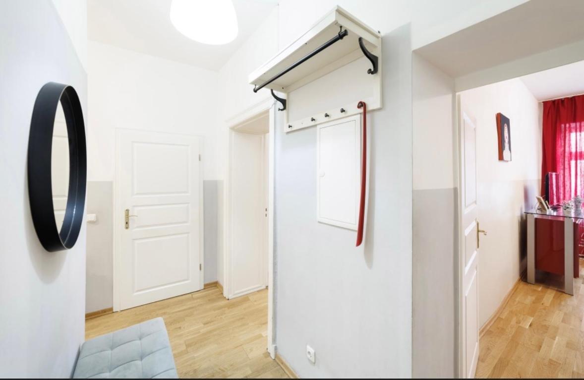 Grand Central Mitte Apartment Berlin Exterior foto
